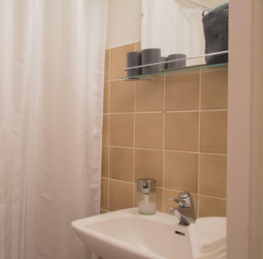 טורקו Borent Suite Apartment מראה חיצוני תמונה